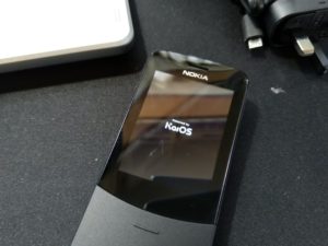 ノキアのバナナフォン｢Nokia 8110 4G｣が届いたので開封と簡単レビュー！日本語化は難しそう…。