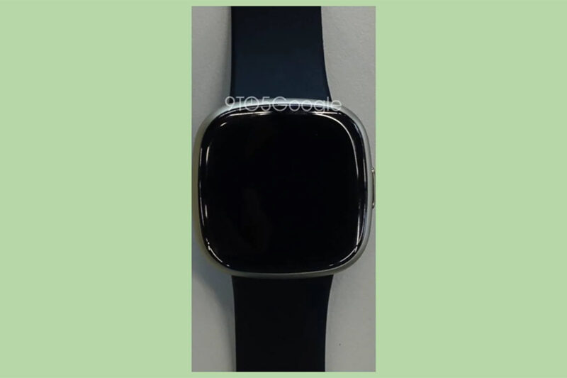 Fitbitの｢Versa 4｣の実機写真がリーク、物理サイドボタンが再び採用